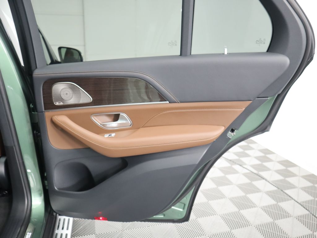 Thumbnail: 2026 Mercedes-Benz GLE - 29