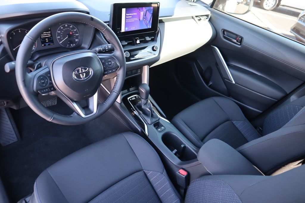 Thumbnail: 2025 Toyota Corolla Cross - 9