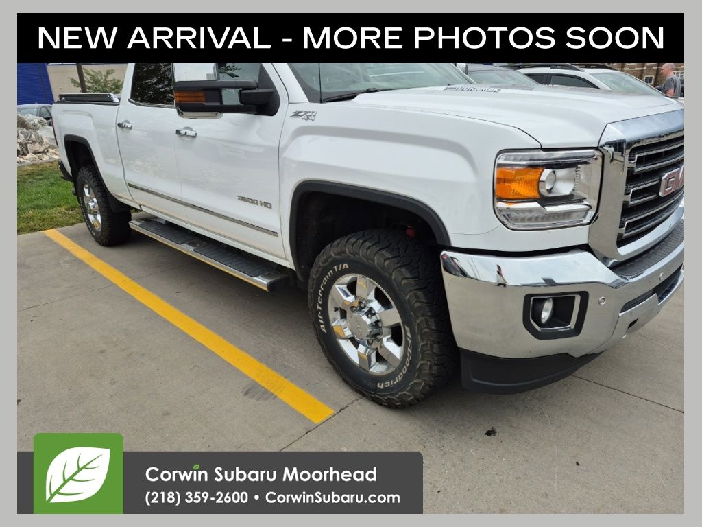 Summit White 2015 GMC Sierra 3500HD Pickup Truck Four-Wheel Drive 6-Speed Automatic
