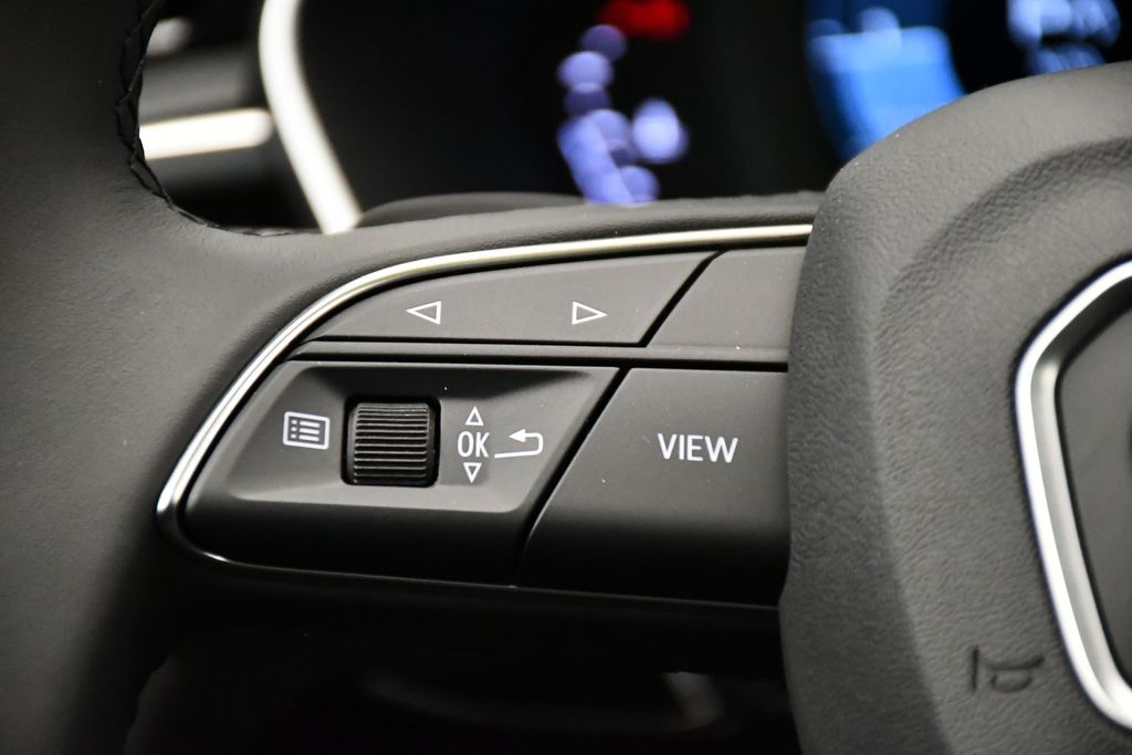 Thumbnail: 2025 Audi Q3 - 22