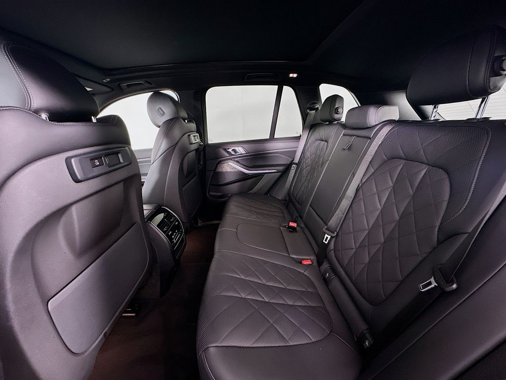 Thumbnail: 2023 BMW X5 - 26