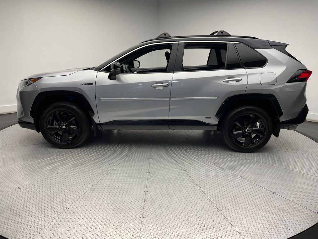 2021 Toyota RAV4 XSE 8