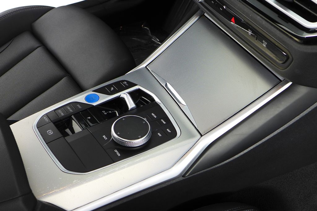 Thumbnail: 2023 BMW i4 - 15