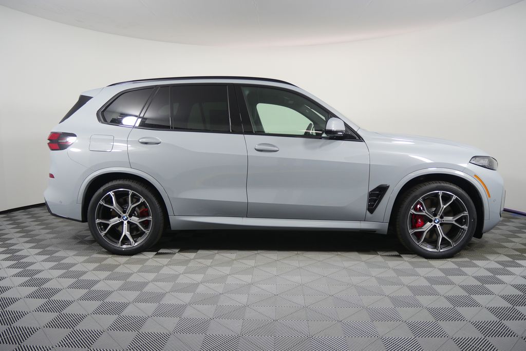 Thumbnail: 2026 BMW X5 - 2