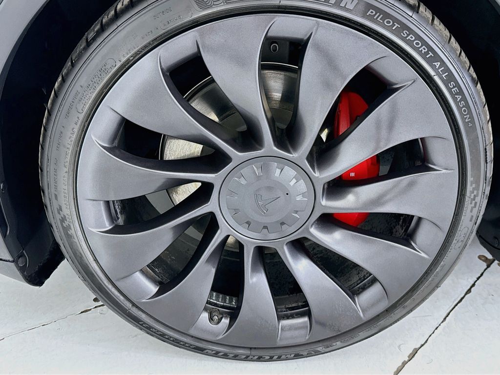 Thumbnail: 2023 Tesla Model Y - 29