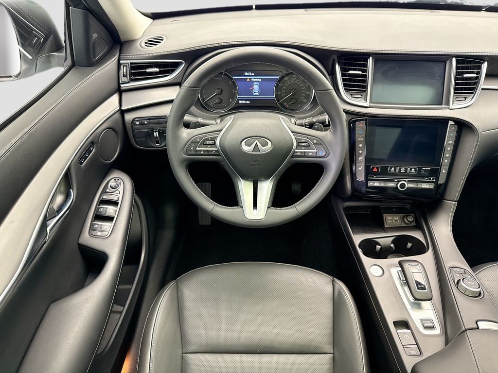 Thumbnail: 2023 INFINITI QX50 - 10
