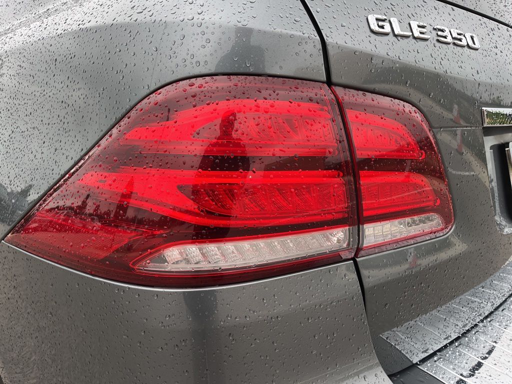 Thumbnail: 2018 Mercedes-Benz GLE - 7