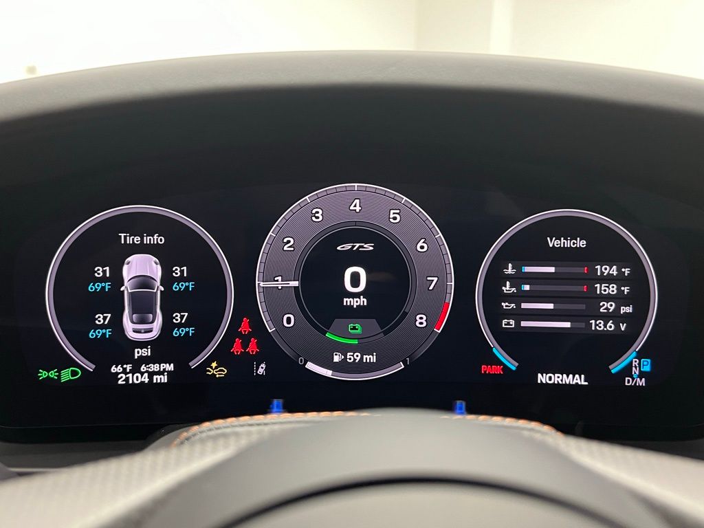 Thumbnail: 2025 Porsche 911 - 10