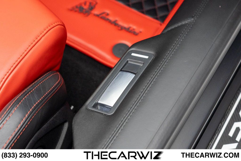 2017 Lamborghini Aventador Base - Photo 79