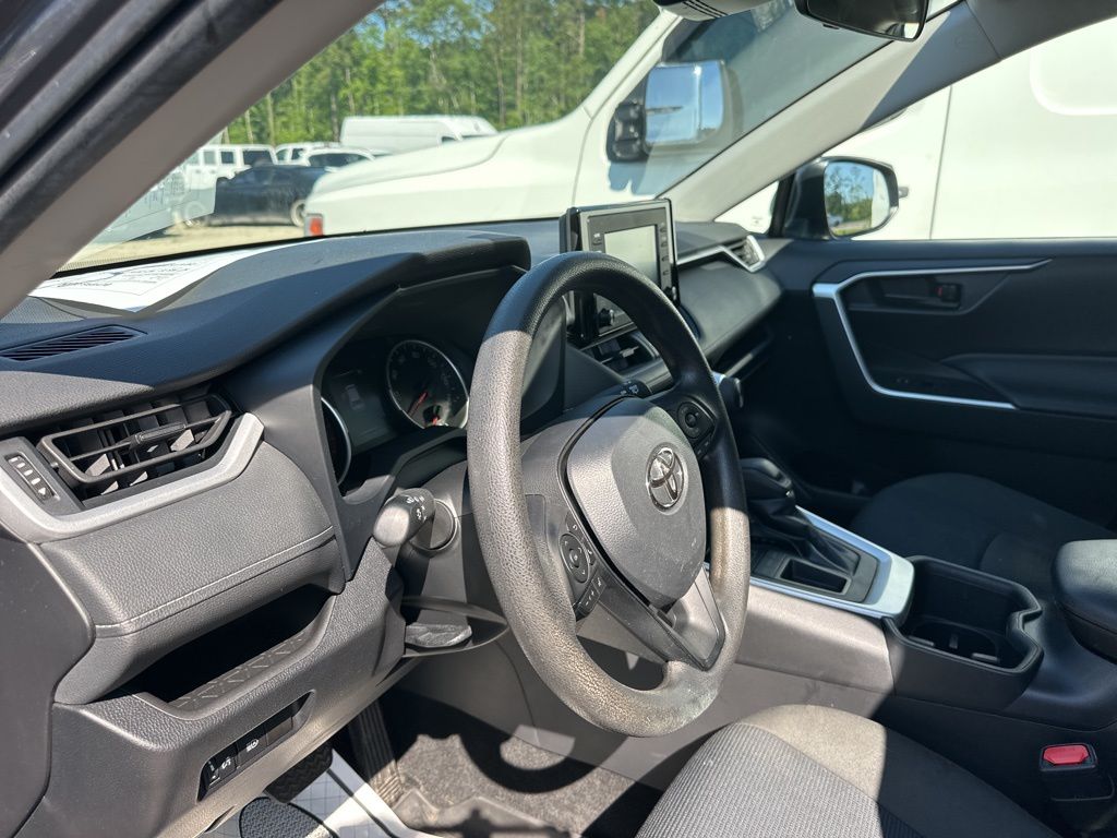 2022 Magnetic Gray Metallic Toyota RAV4 LE FWD SUV