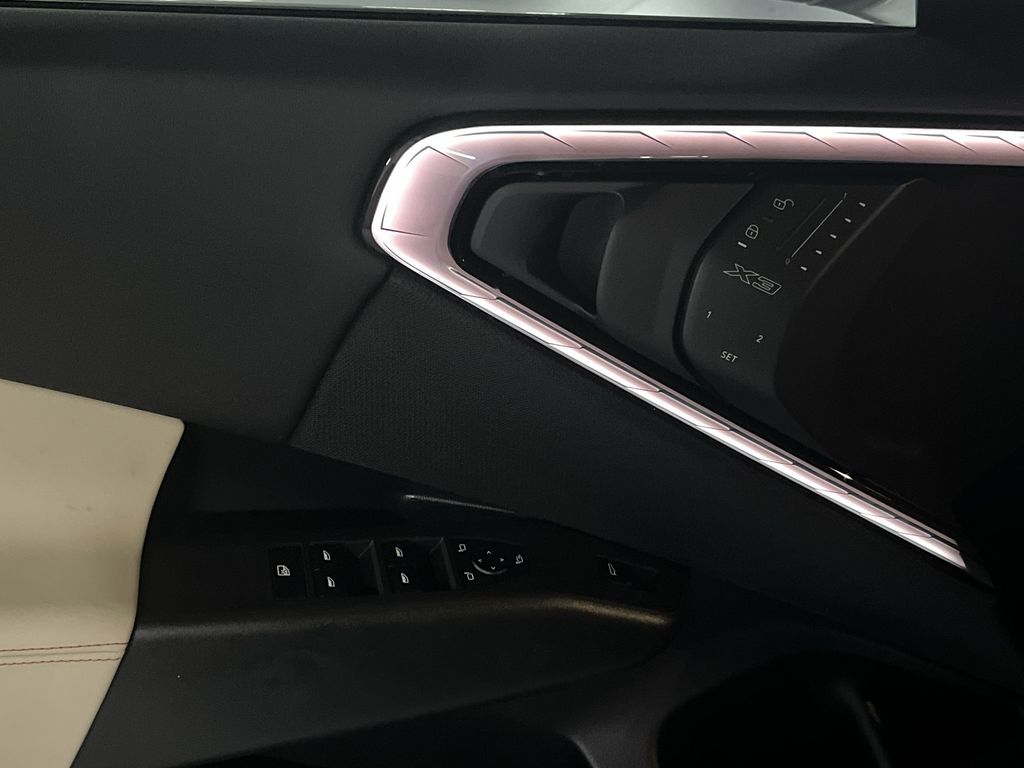 Thumbnail: 2025 BMW X3 - 13