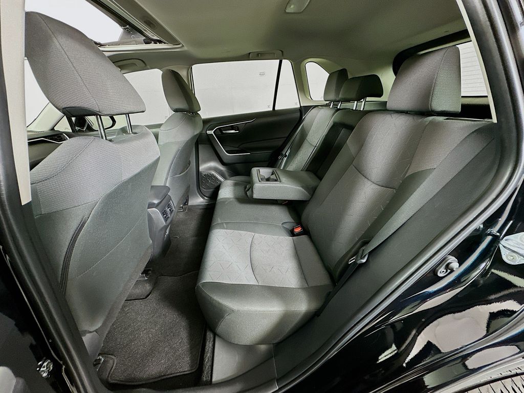 Thumbnail: 2025 Toyota RAV4 - 25