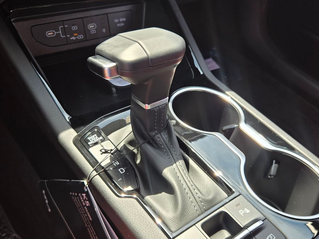 2027 Kia K5 - $33,525