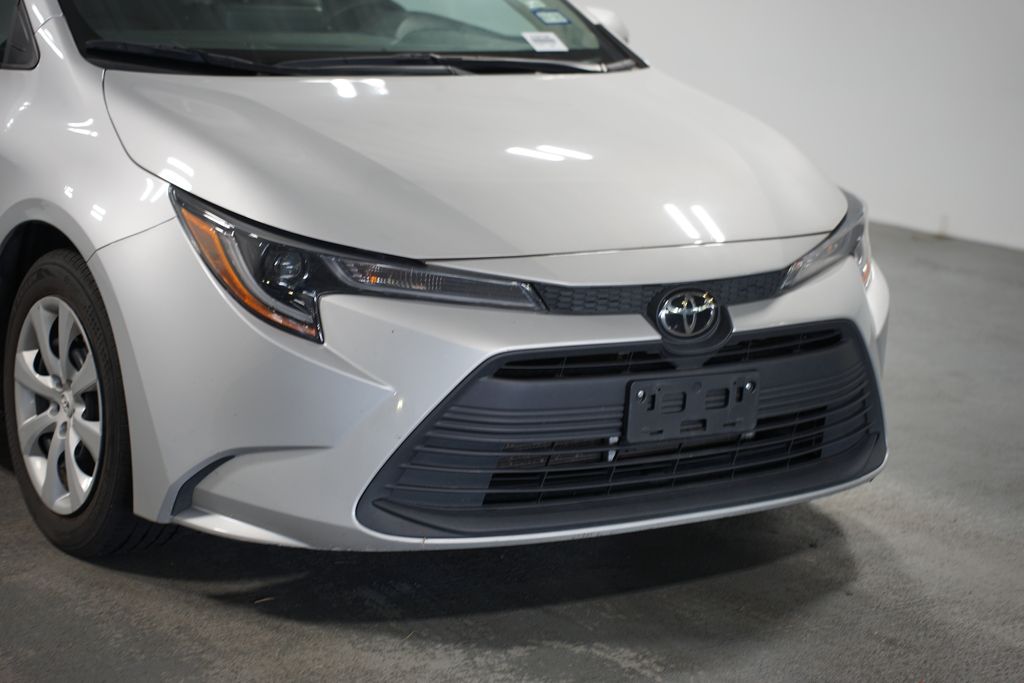 Thumbnail: 2023 Toyota Corolla - 4