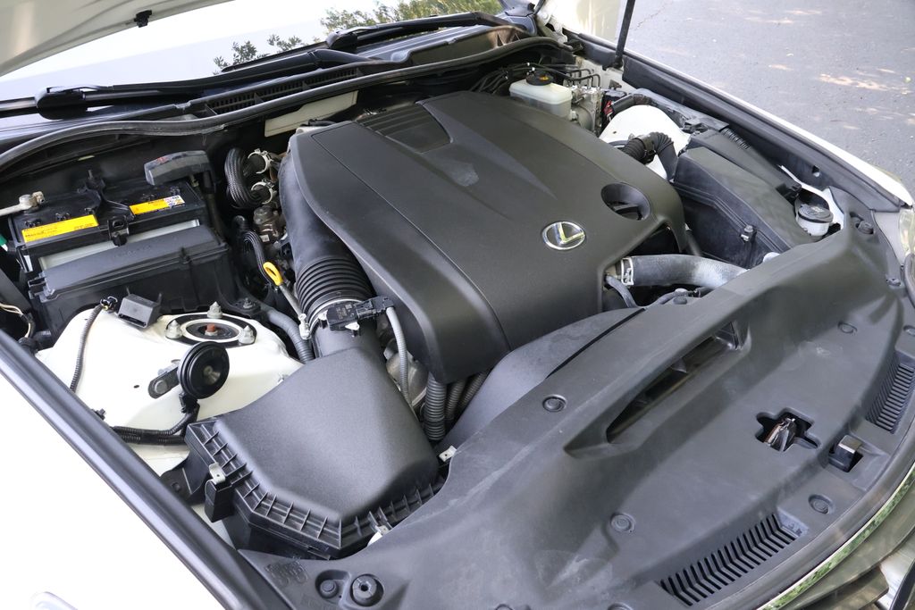 Thumbnail: 2015 Lexus IS - 14