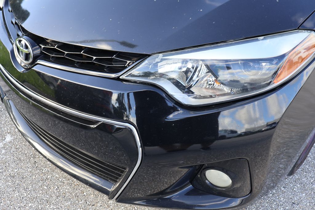 Thumbnail: 2016 Toyota Corolla - 3