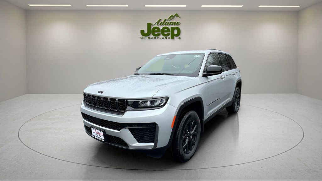 2026 Jeep Grand Cherokee Altitude