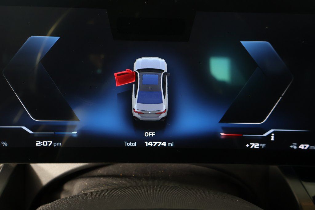Thumbnail: 2024 BMW i5 - 16