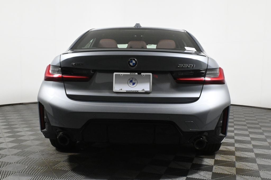 Thumbnail: 2026 BMW 3 Series - 6