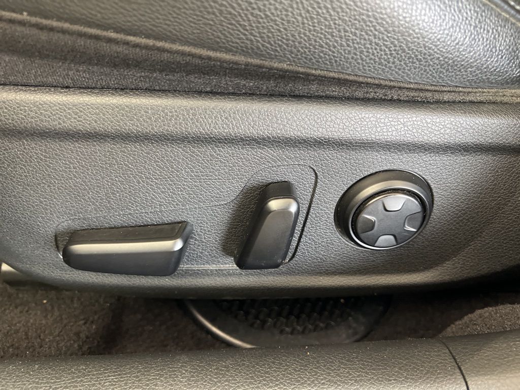 Used 2018 Black Kia GT image 15