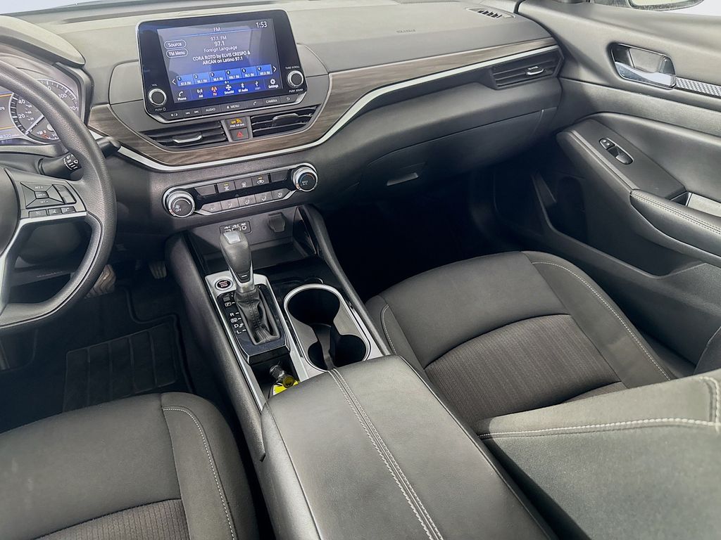Used Car 2024 Nissan Altima  2.5 Sv For Sale Under $20,000 In Austin, Texas