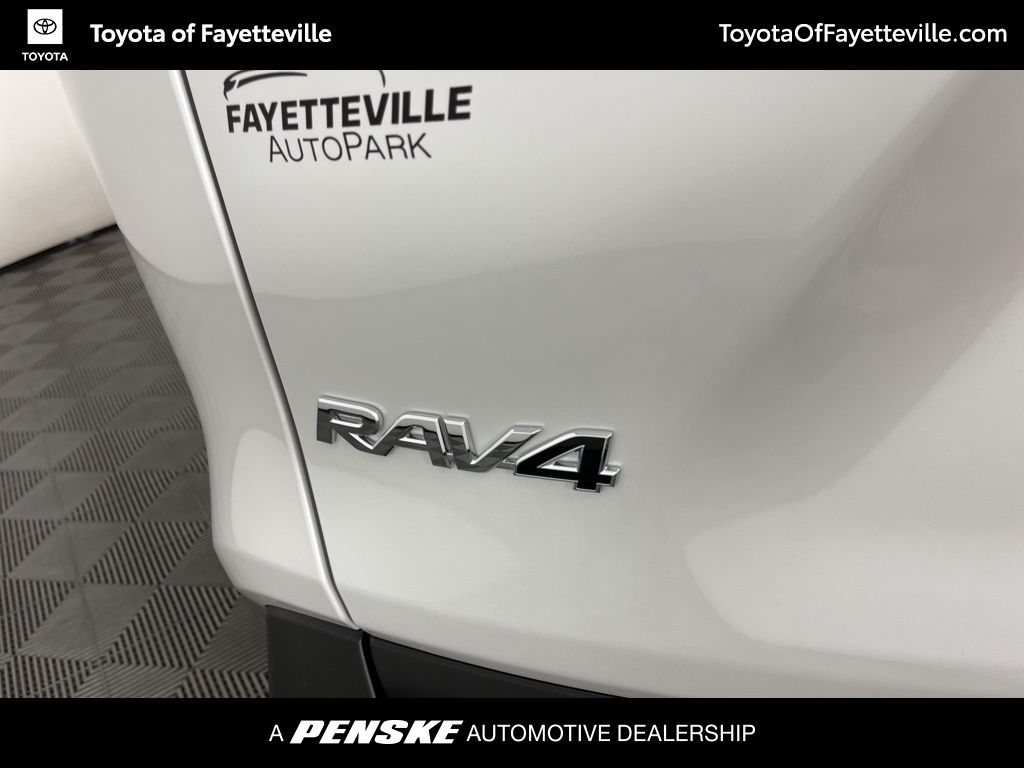 Thumbnail: 2025 Toyota RAV4 - 18