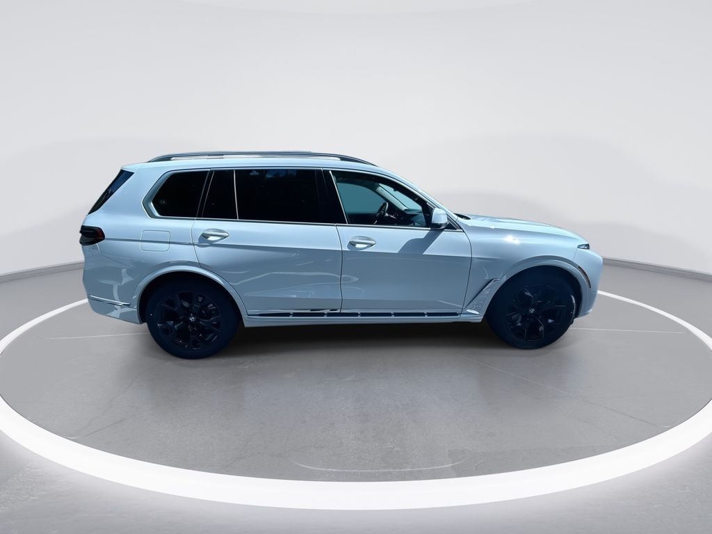 2025 BMW X7 xDrive40i 9