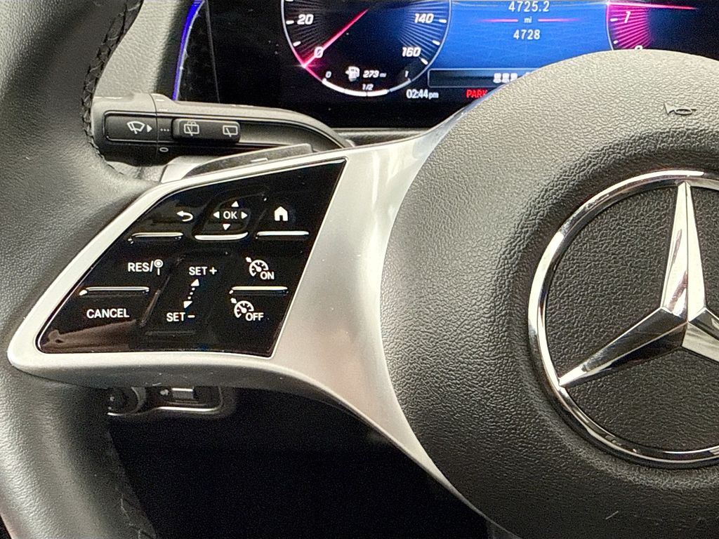 Thumbnail: 2025 Mercedes-Benz GLB - 11