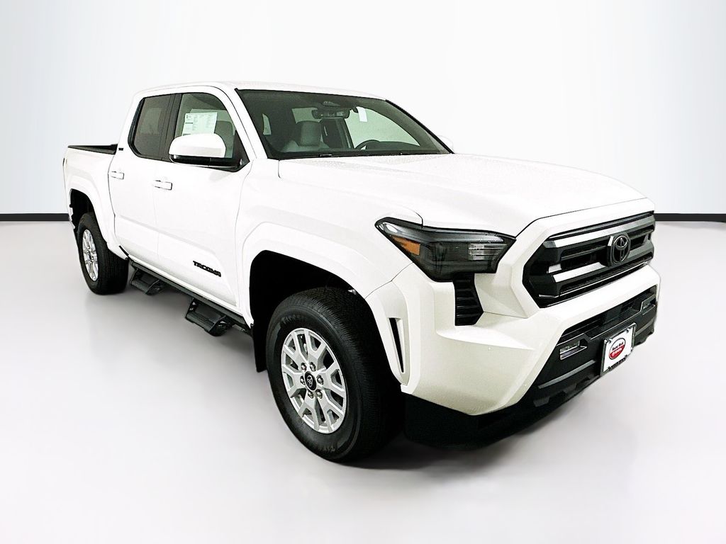 2024 Toyota Tacoma SR5 3