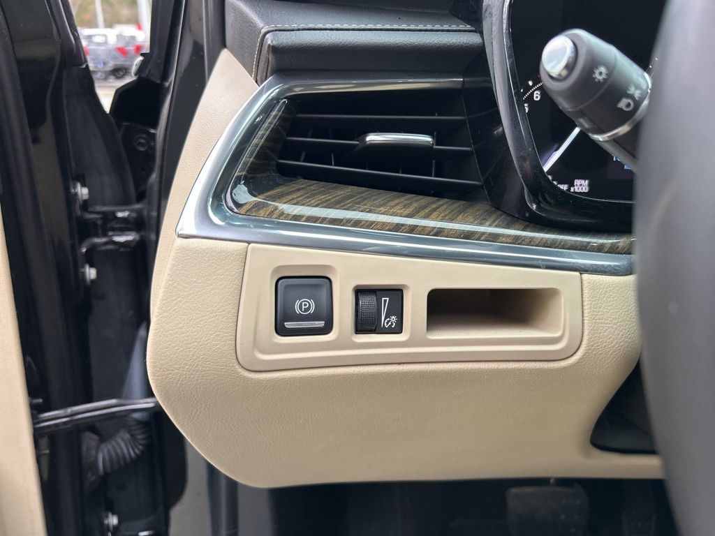 2017 Cadillac XT5 Standard