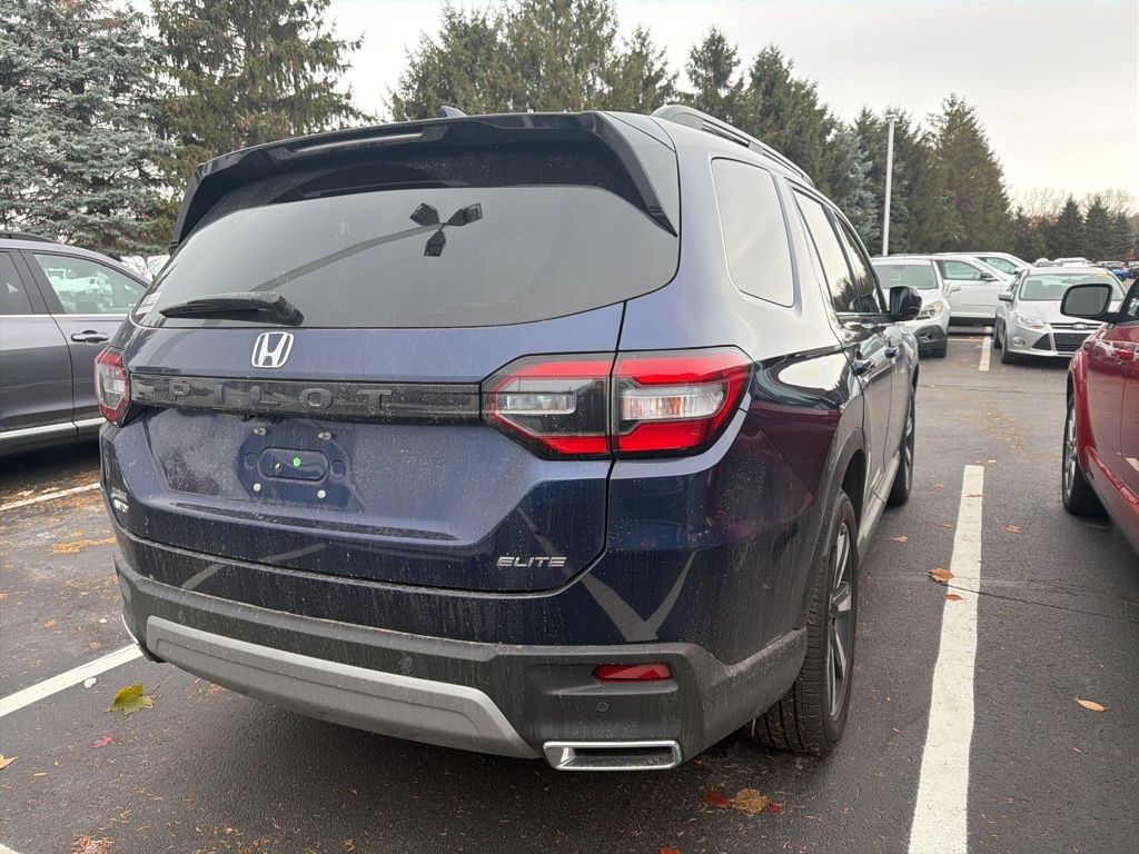 Thumbnail: 2024 Honda Pilot - 3