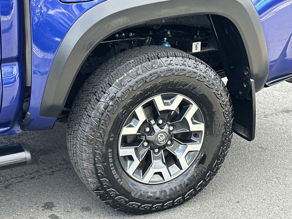 Thumbnail: 2023 Toyota Tacoma - 16
