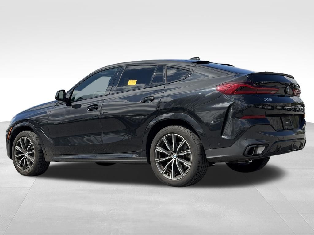 2023 BMW X6 xDrive40i