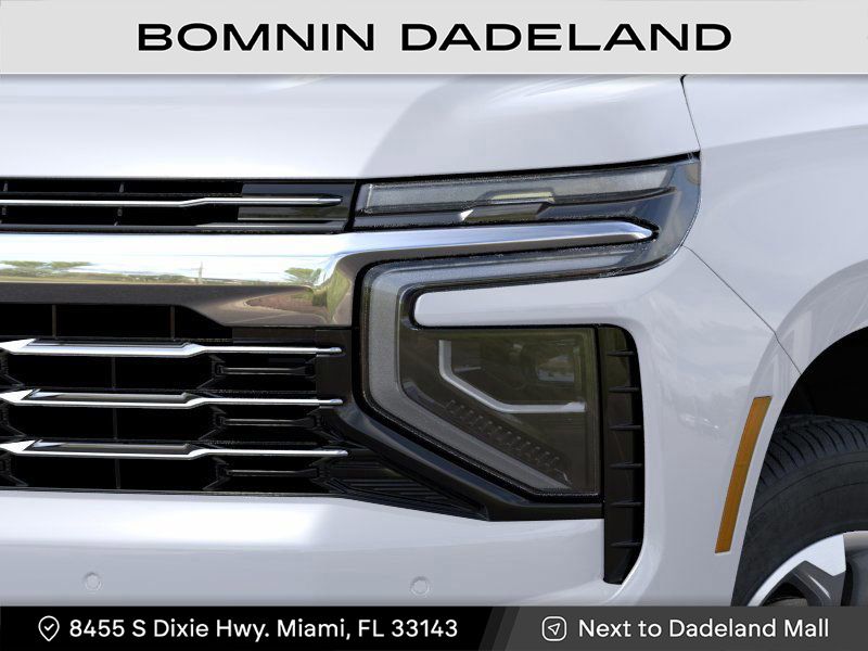 2025 Chevrolet Suburban LT photo