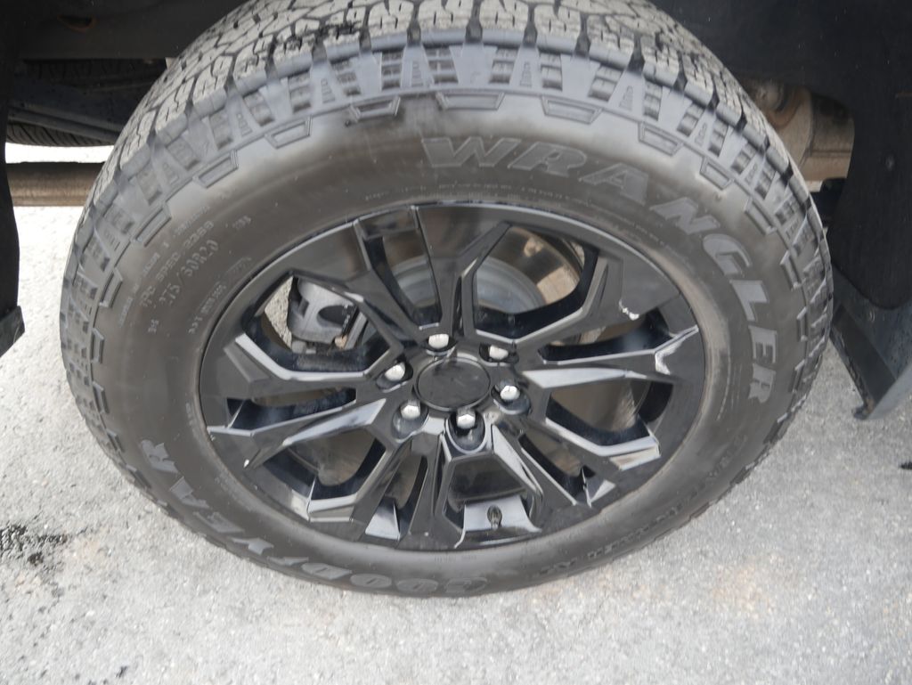 Thumbnail: 2023 Chevrolet Silverado 1500 - 14