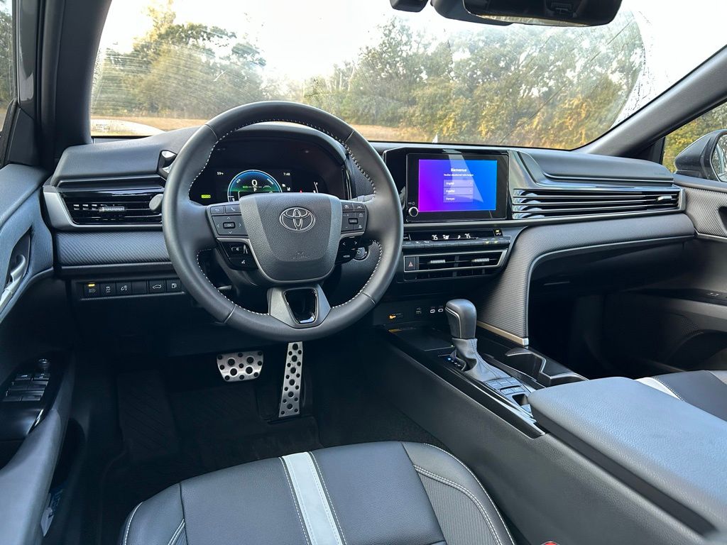 Thumbnail: 2025 Toyota Camry - 12