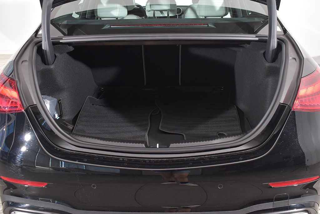 Thumbnail: 2026 Mercedes-Benz C-Class - 5