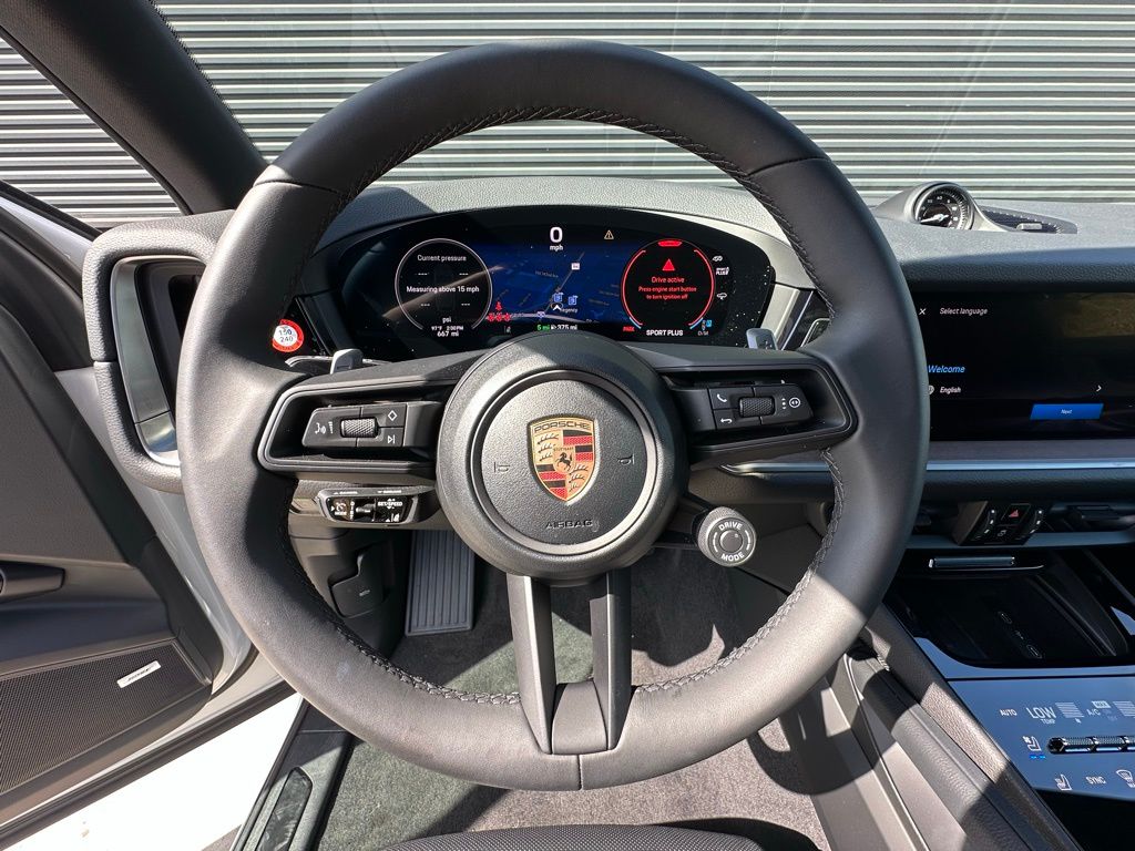 Thumbnail: 2026 Porsche Cayenne - 16