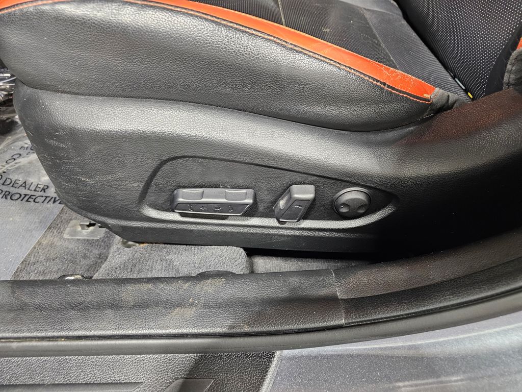 Used 2018 Gray Kia SX image 21