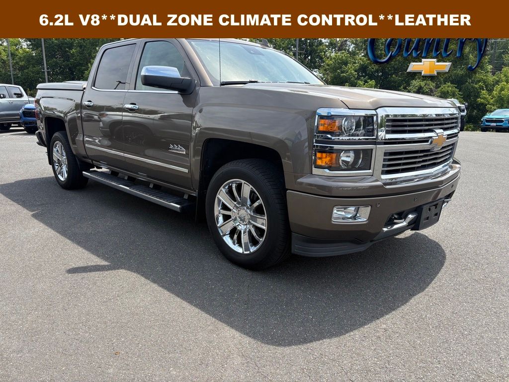 Brownstone Metallic 2015 Chevrolet Silverado 1500 Pickup Truck Four-Wheel Drive 8-Speed Automatic Overdrive