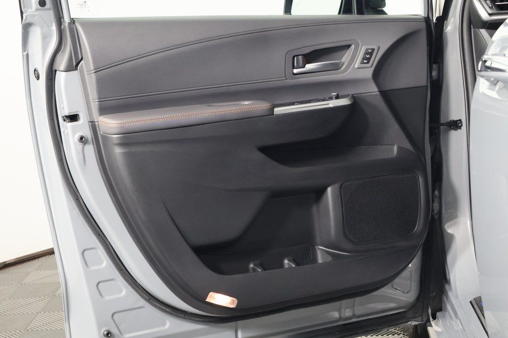 Thumbnail: 2024 Toyota Sienna - 13