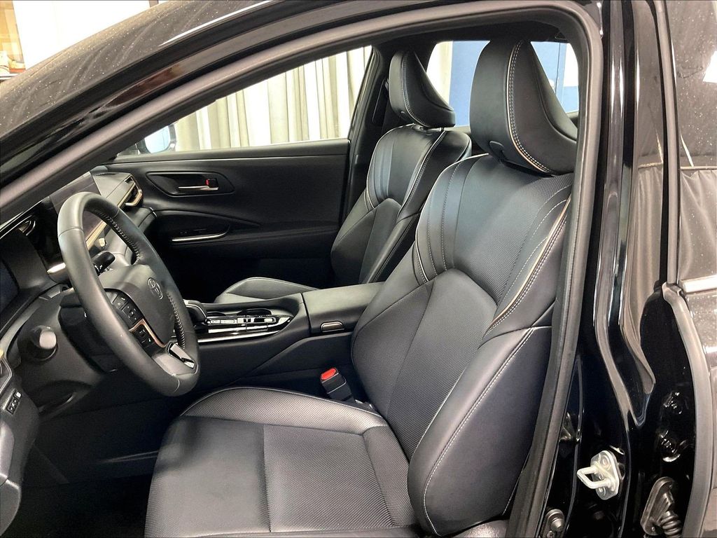 2026 Toyota Crown — photo 10