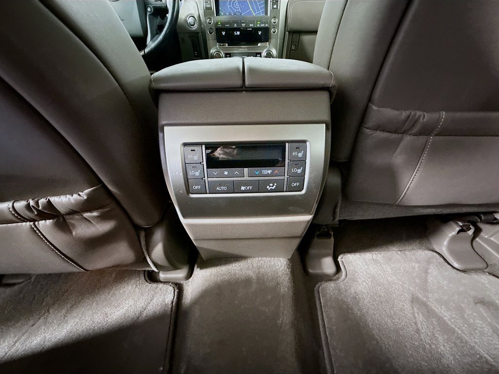 Thumbnail: 2016 Lexus GX - 26