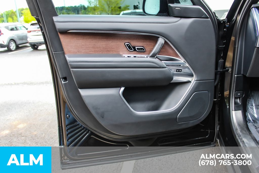 Used 2024 Black Land Rover SE image 38