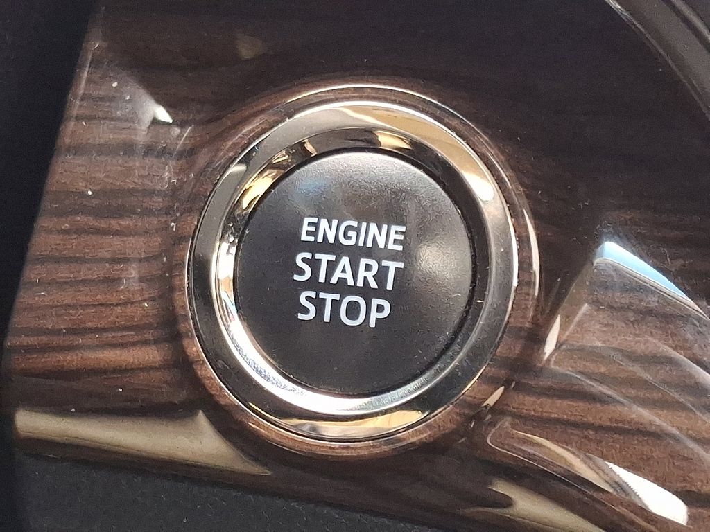 Thumbnail: 2015 Toyota Avalon - 24