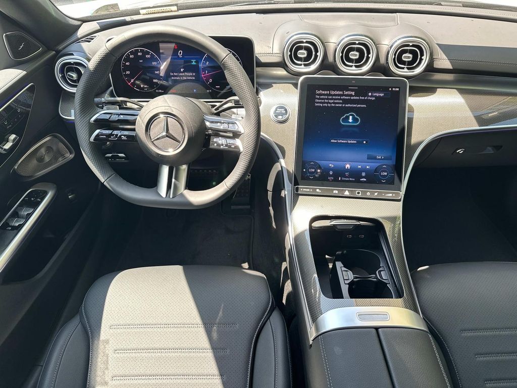 Thumbnail: 2025 Mercedes-Benz C-Class - 8
