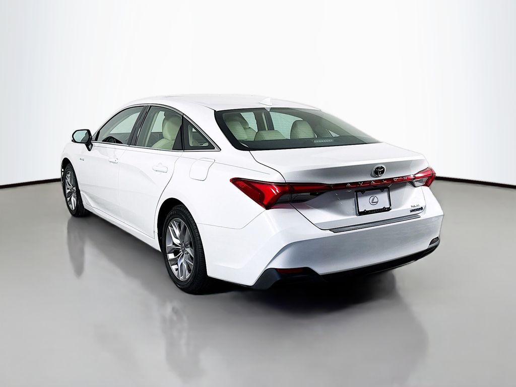 Thumbnail: 2021 Toyota Avalon - 7