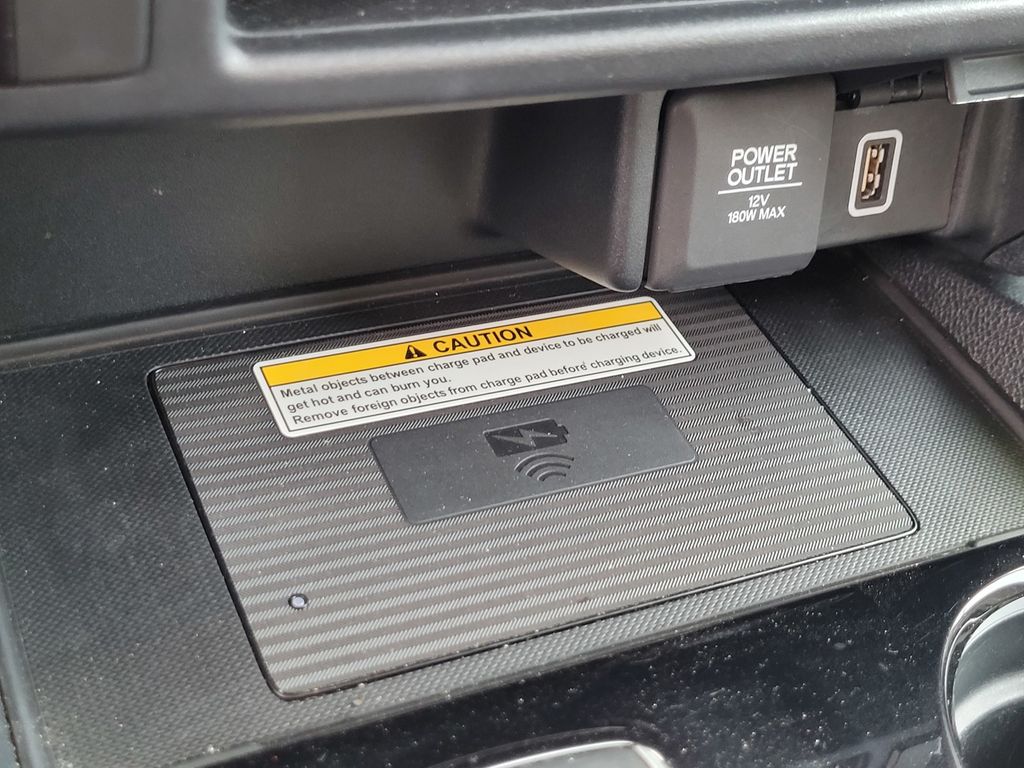 Used 2023  Honda Black Edition image 23