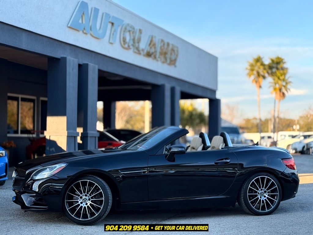 Obsidian Black Metallic 2018 Mercedes-Benz SLC Convertible Rear-Wheel Drive 9-Speed Automatic