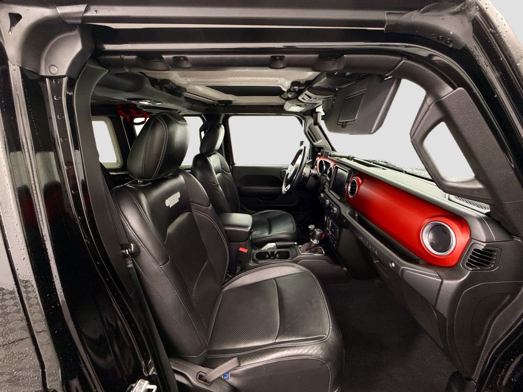 Thumbnail: 2018 Jeep Wrangler - 22